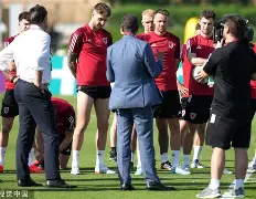 加时末段金州勇士备战足总杯，主帅复盘细节曝光，球迷炸锅，控场能力受关注